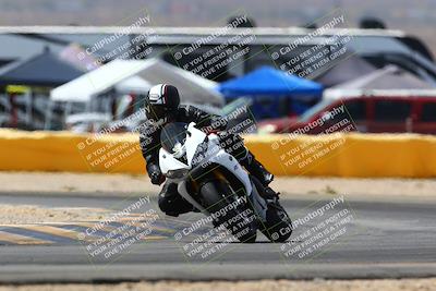 media/Apr-09-2022-SoCal Trackdays (Sat) [[c9e19a26ab]]/Turn 2 (1140am)/